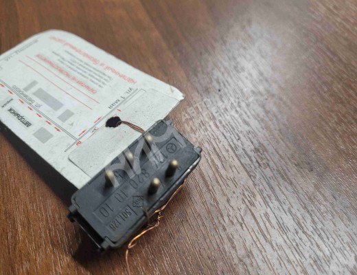 Кнопка подогрева заднего стекла Mercedes E (W124) 1985-1996  Mercedes E E (W124) 1985-1996