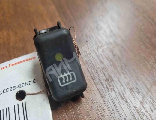 Кнопка подогрева заднего стекла Mercedes E (W124) 1985-1996  Mercedes E E (W124) 1985-1996