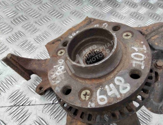 Ступица передняя правая Volkswagen Polo III (6N/6K) 1994-2002  Volkswagen Polo Polo III (6N/6K) 1994-2002