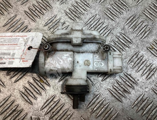 Активатор (привод) замка двери Volkswagen Passat B3 1988-1993  Volkswagen Passat Passat B3 1988-1993