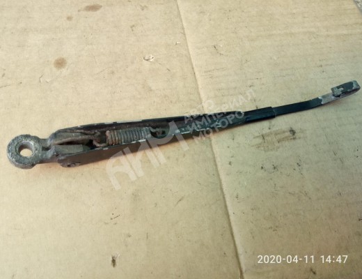 Щеткодержатель задний Volkswagen Passat B3 1988-1993  Volkswagen Passat Passat B3 1988-1993