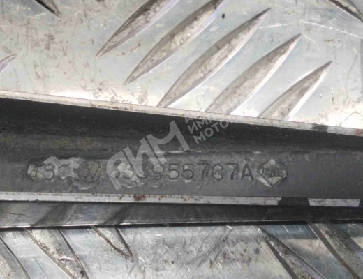 Щеткодержатель задний Volkswagen Passat B3 1988-1993  Volkswagen Passat Passat B3 1988-1993