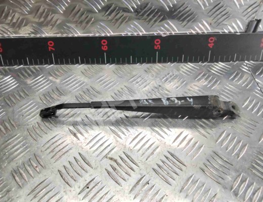 Щеткодержатель задний Volkswagen Passat B3 1988-1993  Volkswagen Passat Passat B3 1988-1993