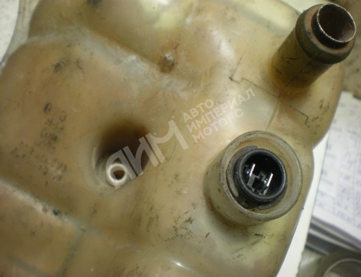 Бачок расширительный Audi A6 C4 (4A) 1994-1997  Audi A6 A6 C4 (4A) 1994-1997