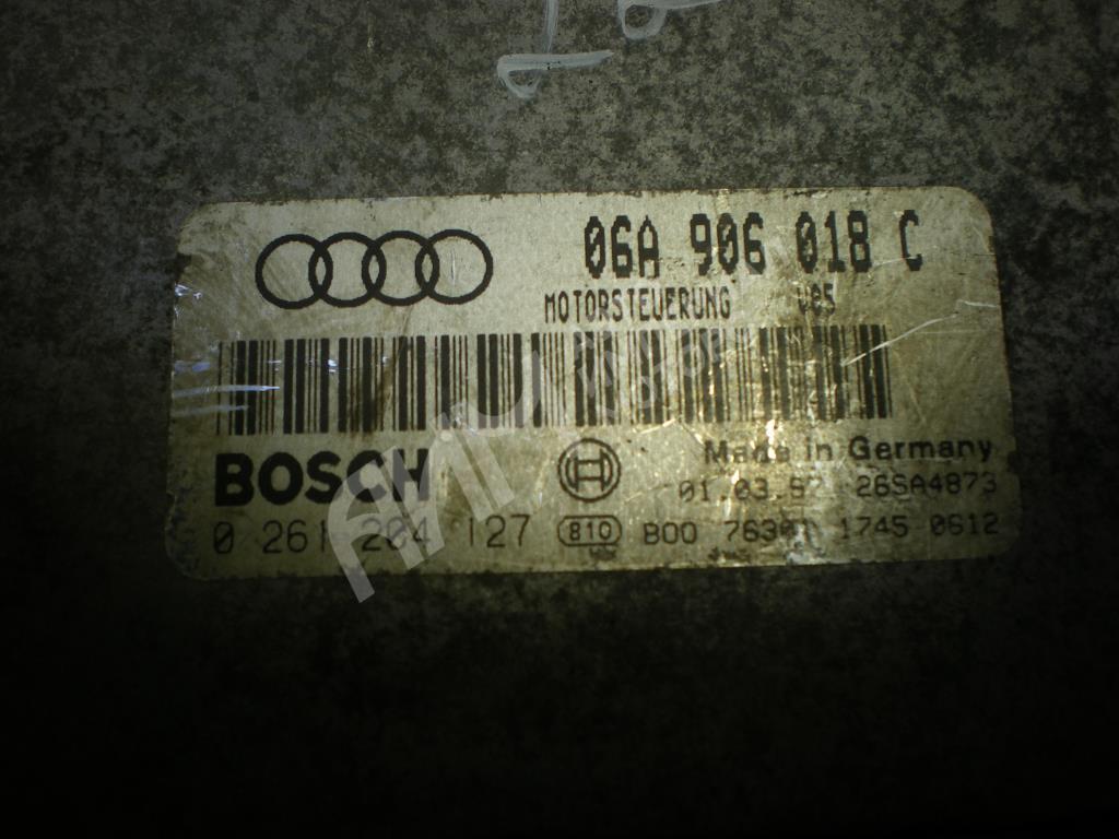 Блок управления двигателем  Audi A3