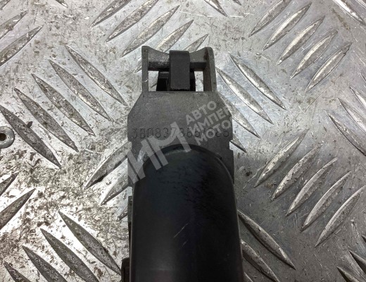 Ручка наружная передняя левая Volkswagen Golf IV (1J) 1997-2004  Volkswagen Golf Golf IV (1J) 1997-2004