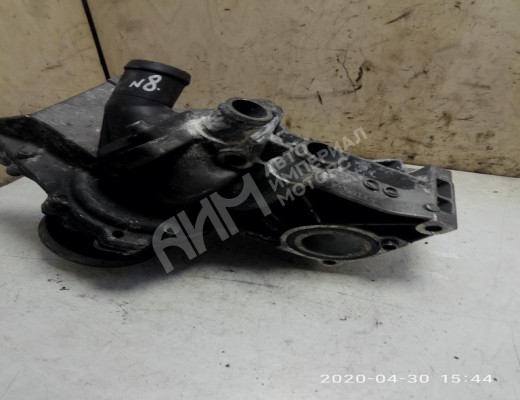 Кронштейн генератора Volkswagen Passat B5 (3B) 1996-2000  Volkswagen Passat Passat B5 (3B) 1996-2000