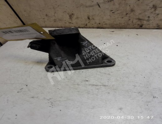 Кронштейн двигателя Audi A6 C5 (4B) 1997-2001  Audi A6 A6 C5 (4B) 1997-2001