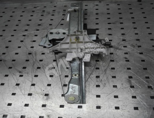 Стеклоподъемник задний правый Ford Mondeo III 2000-2003  Ford Mondeo Mondeo III 2000-2003