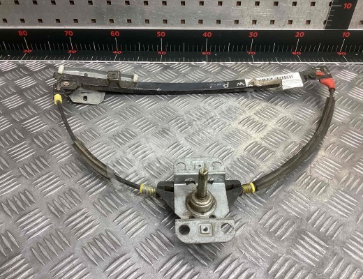 Стеклоподъемник задний правый Volkswagen Passat B4 (3A) 1993-1997  Volkswagen Passat Passat B4 (3A) 1993-1997