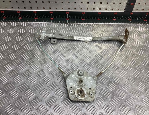 Стеклоподъемник передний правый Audi 80 B2 1978-1986  Audi 80 80 B2 1978-1986
