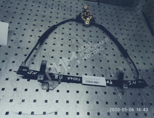 Стеклоподъемник передний правый  Ford Fiesta III 1989-1996