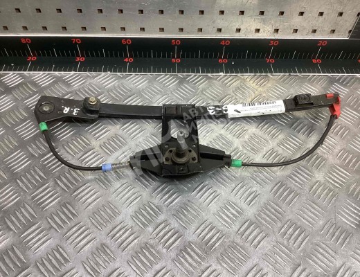 Стеклоподъемник задний правый Volkswagen Golf III (1H) 1991-1997  Volkswagen Golf Golf III (1H) 1991-1997