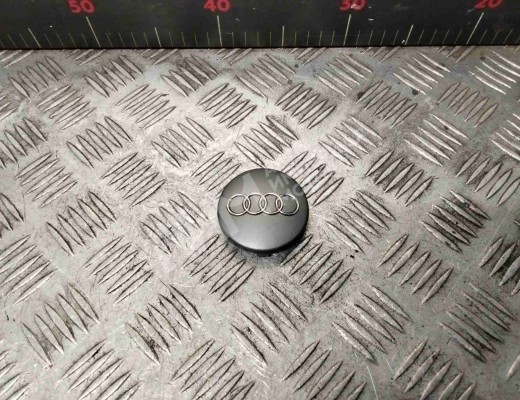 Колпачок литого диска Audi A6 C5 (4B) 2001-2004 рестайлинг  Audi A6 A6 C5 (4B) 2001-2004 рестайлинг