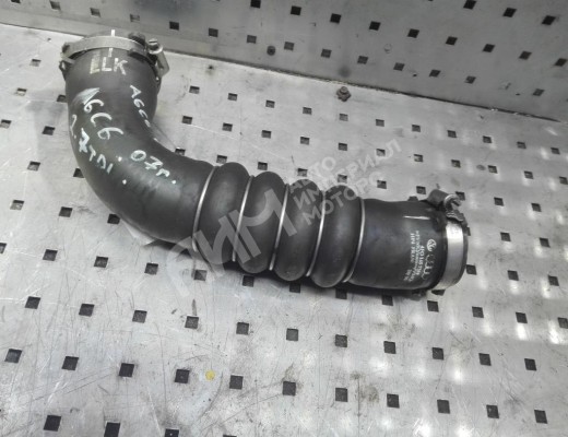 Патрубок интеркулера Audi A6 C6 (4F) 2004-2008  Audi A6 A6 C6 (4F) 2004-2008