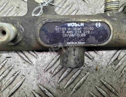 Топливная рампа Peugeot 406 1995-2004  Peugeot 406 406 1995-2004