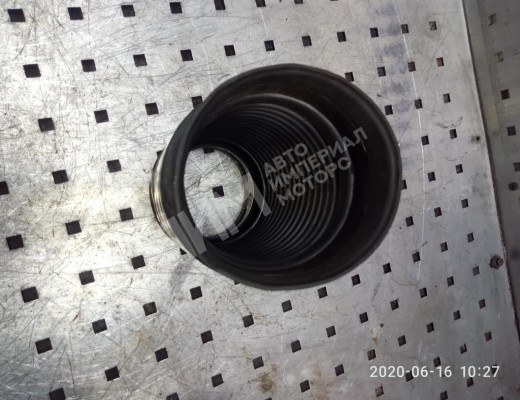 Патрубок впускного коллектора Peugeot 607 2000-2004  Peugeot 607 607 2000-2004