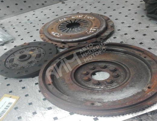 Комплект сцепления Mercedes 190 (W201) 1982-1993  Mercedes 190 190 (W201) 1982-1993