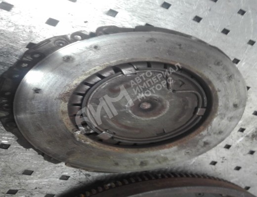 Комплект сцепления Volkswagen Golf IV (1J) 1997-2004  Volkswagen Golf Golf IV (1J) 1997-2004