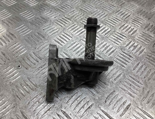 Корпус масляного фильтра Volkswagen Passat B3 1988-1993  Volkswagen Passat Passat B3 1988-1993