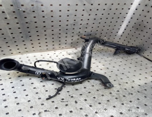 Патрубок интеркулера Volkswagen Touran I (1T) 2003-2006  Volkswagen Touran Touran I (1T) 2003-2006