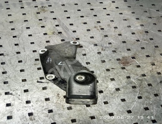 Кронштейн двигателя Audi A4 B5 (8D) 1999-2001 рестайлинг  Audi A4 A4 B5 (8D) 1999-2001 рестайлинг