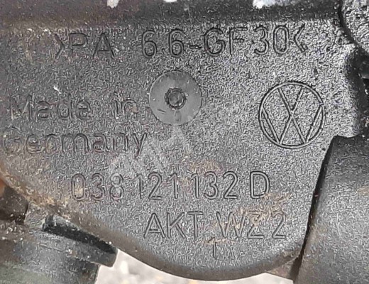 Фланец (тройник) системы охлаждения Volkswagen Golf V (1K) 2004-2009  Volkswagen Golf Golf V (1K) 2004-2009