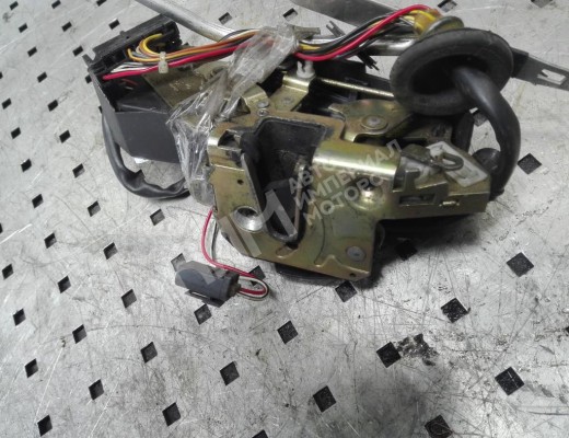 Замок двери передней правой Volvo 850 1992-1997  Volvo 850 850 1992-1997