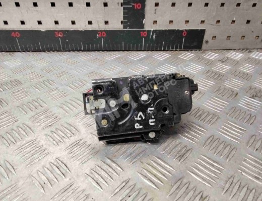 Замок двери передней правой Volkswagen Passat B5 (3B) 1996-2000  Volkswagen Passat Passat B5 (3B) 1996-2000
