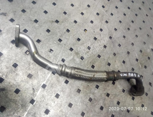 Трубка турбины Volkswagen Passat B5+ (3B) 2000-2005 рестайлинг  Volkswagen Passat Passat B5+ (3B) 2000-2005 рестайлинг