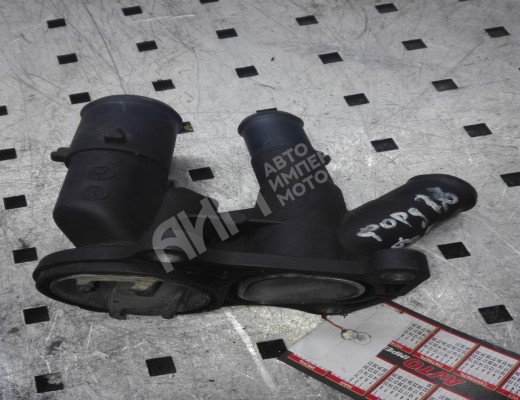 Корпус термостата Ford Focus II 2005-2008  Ford Focus Focus II 2005-2008