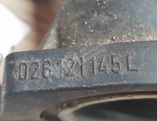 Фланец (тройник) системы охлаждения Volkswagen Golf II 1983-1992  Volkswagen Golf Golf II 1983-1992