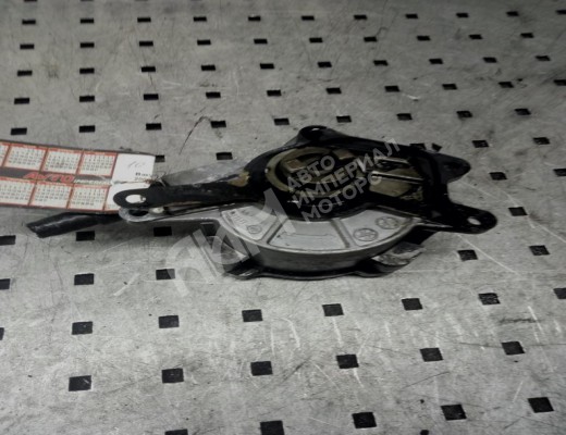 Насос вакуумный Mercedes E (W211) 2002-2006  Mercedes E E (W211) 2002-2006