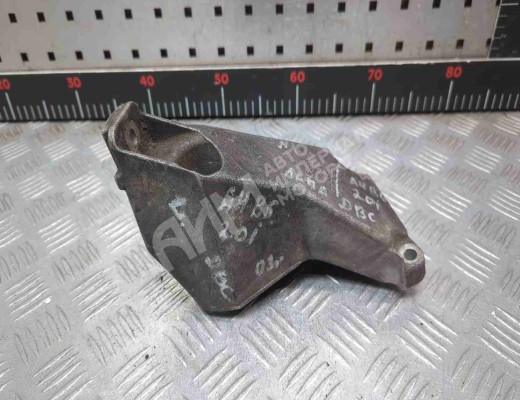 Кронштейн двигателя Audi A4 B6 (8EC, 8E5) 2000-2004  Audi A4 A4 B6 (8EC, 8E5) 2000-2004
