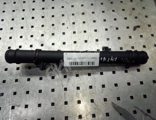 Патрубок интеркулера Volkswagen Polo III (6N/6K) 1994-2002  Volkswagen Polo Polo III (6N/6K) 1994-2002