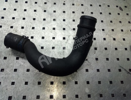 Патрубок интеркулера Volkswagen Golf III (1H) 1991-1997  Volkswagen Golf Golf III (1H) 1991-1997