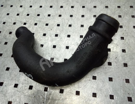 Патрубок интеркулера Volkswagen Golf III (1H) 1991-1997  Volkswagen Golf Golf III (1H) 1991-1997