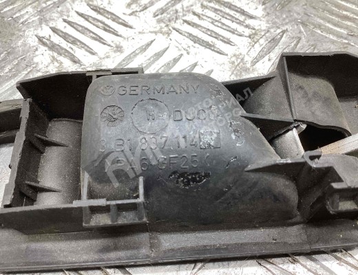 Ручка внутренняя передняя правая Volkswagen Passat B5 (3B) 1996-2000  Volkswagen Passat Passat B5 (3B) 1996-2000