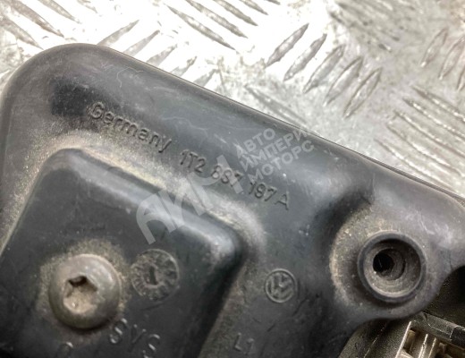 Ручка внутренняя передняя левая Volkswagen Caddy III (2K) 2004-2010  Volkswagen Caddy Caddy III (2K) 2004-2010