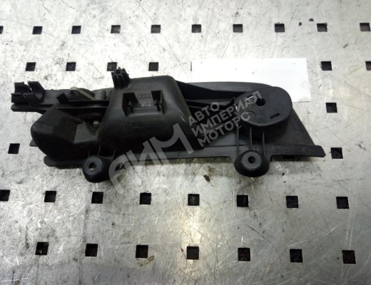 Ручка внутренняя передняя левая Audi A4 B6 (8EC, 8E5) 2000-2004  Audi A4 A4 B6 (8EC, 8E5) 2000-2004