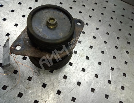 Подушка крепления двигателя Volkswagen Passat B4 (3A) 1993-1997  Volkswagen Passat Passat B4 (3A) 1993-1997