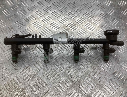 Форсунка Renault Laguna II (X74) 2001-2005  Renault Laguna Laguna II (X74) 2001-2005