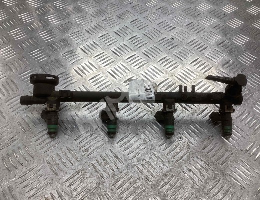 Форсунка Renault Laguna II (X74) 2001-2005  Renault Laguna Laguna II (X74) 2001-2005