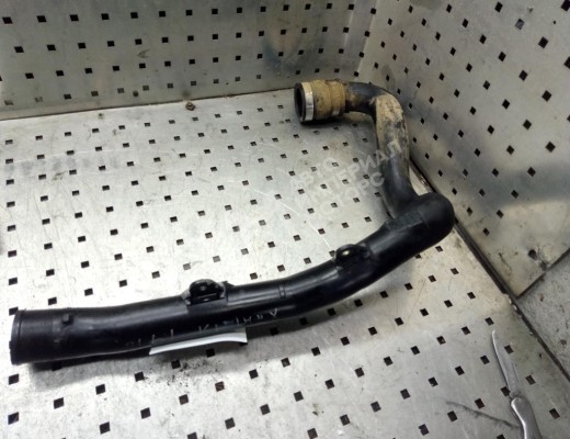 Патрубок интеркулера Citroen Xantia (X1) 1992-1998  Citroen Xantia Xantia (X1) 1992-1998