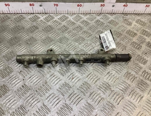 Топливная рампа Renault Megane II 2002-2006  Renault Megane Megane II 2002-2006