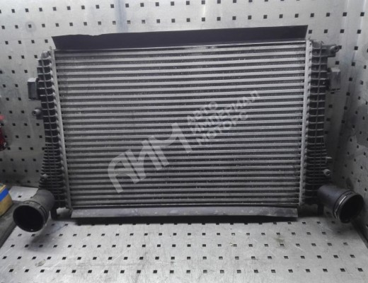 Интеркулер Volkswagen Passat B6 (3C) 2005-2010  Volkswagen Passat Passat B6 (3C) 2005-2010