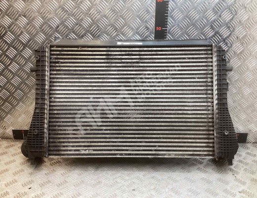 Интеркулер Volkswagen Passat B6 (3C) 2005-2010  Volkswagen Passat Passat B6 (3C) 2005-2010