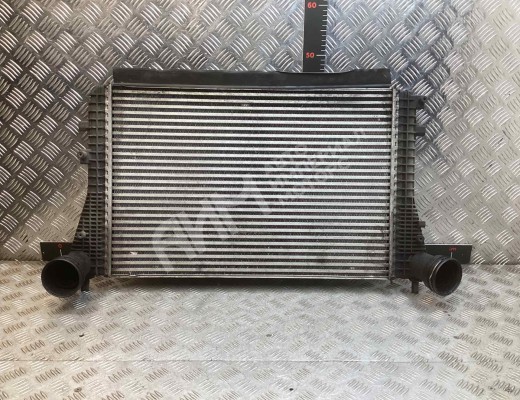 Интеркулер Volkswagen Passat B6 (3C) 2005-2010  Volkswagen Passat Passat B6 (3C) 2005-2010
