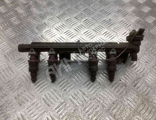 Форсунка Renault Clio II 1998-2005  Renault Clio Clio II 1998-2005