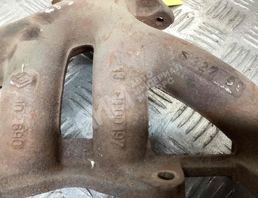 Коллектор выпускной Renault Clio II 1998-2005  Renault Clio Clio II 1998-2005